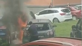 Девочку, спасенную из горящей машины в Ступине, закрыл в автомобиле отец