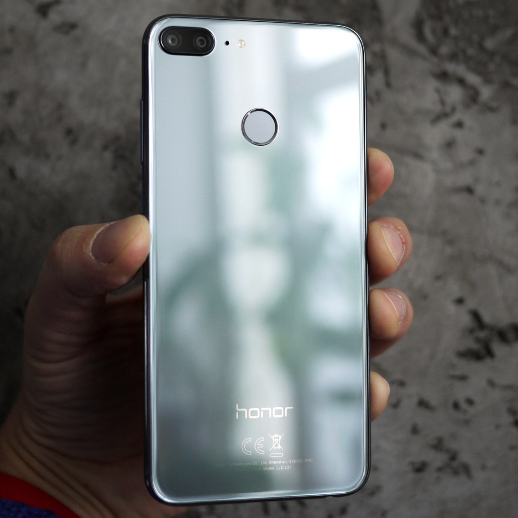 Комплект поставки Huawei Honor 9. Хуавей хонор 9 комплектация