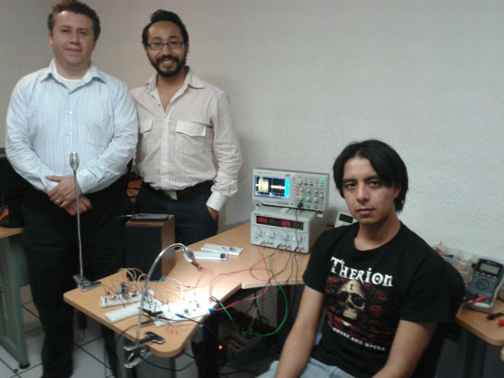 Команда разработчиков новой системы Li-Fi