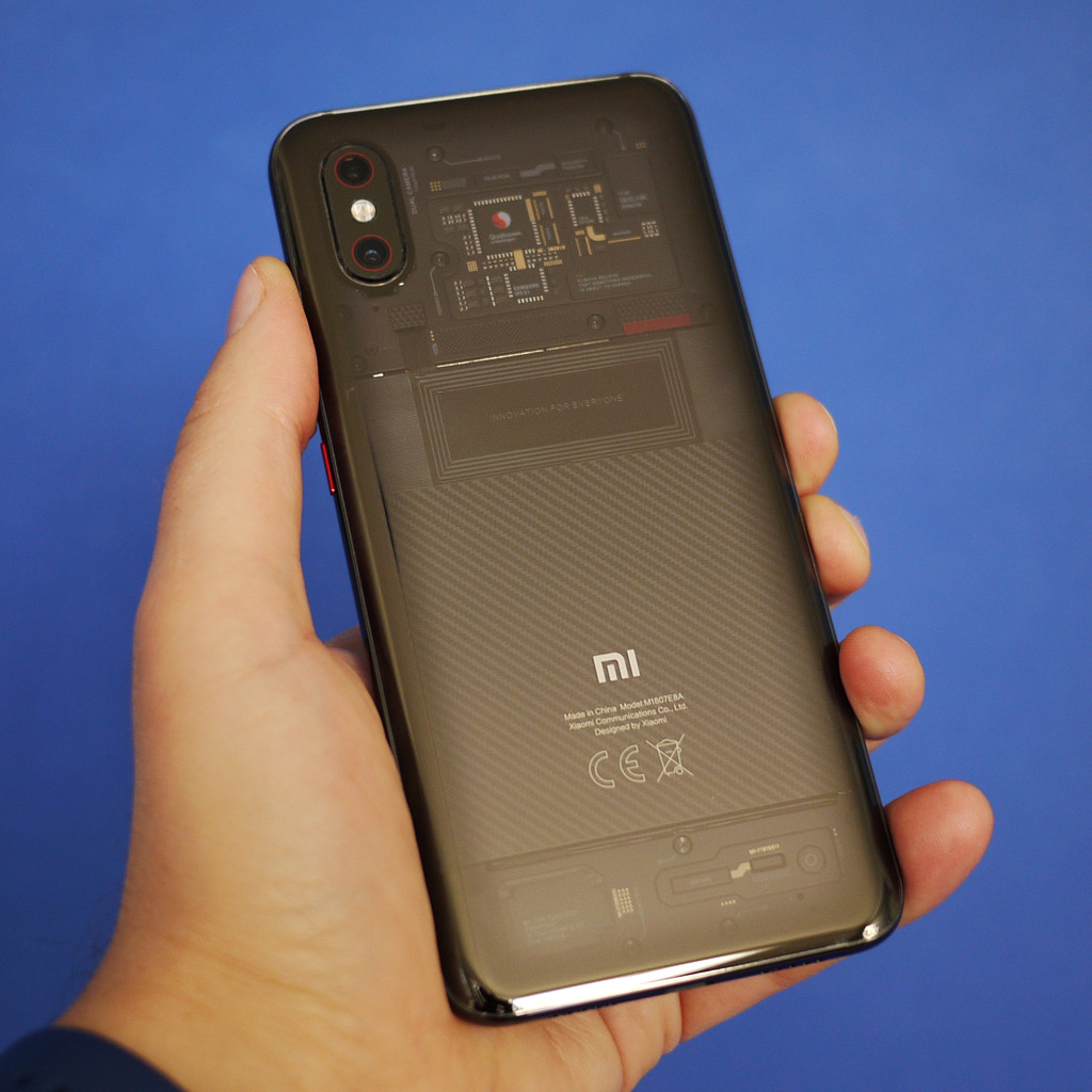 Смартфон xiaomi mi 8 не получит подэкранный дактилоскопический датчик