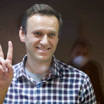 Лавров поинтересовался, почему Запад засекретил данные о Навальном