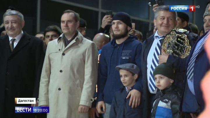 Как встречали хабиба на родине. Смотреть фото Как встречали хабиба на родине. Смотреть картинку Как встречали хабиба на родине. Картинка про Как встречали хабиба на родине. Фото Как встречали хабиба на родине