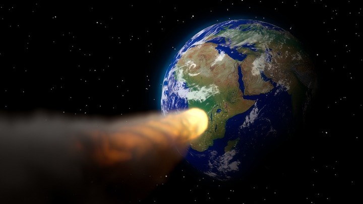 К Земле приближаются два крупных опасных астероида