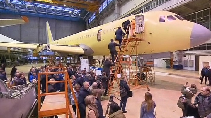 Юрий Борисов: наш самолет МС-21 пойдет в серию в 2021 году