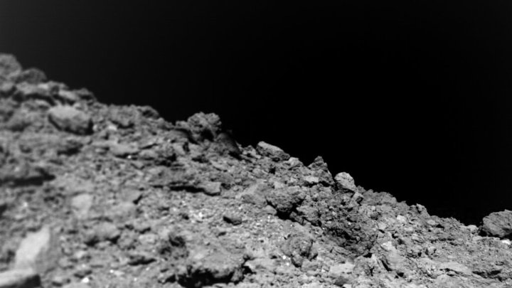 Вещества из грунта Рюгу указали на возможную жизнь в космосе