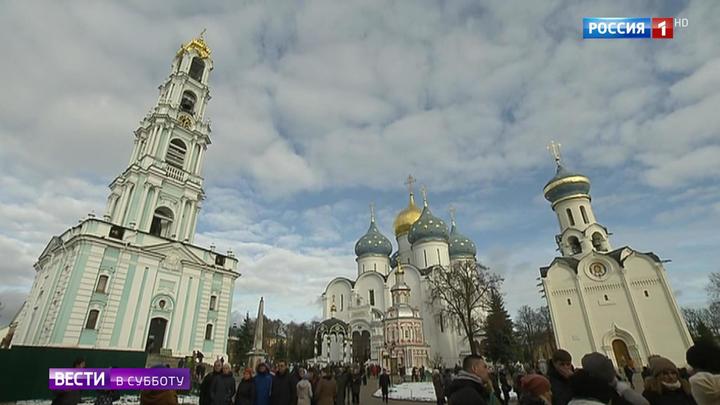 Визит в Москву: грандиозные торжества и удивительная делегация
