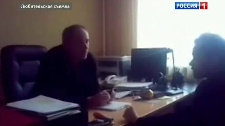 pristavanie-v-ofise-video-foto-puhlie-domohozyayki