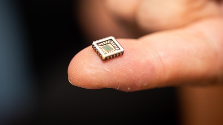 Новый фотонный чип распознаёт изображения со скоростью света