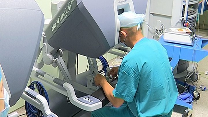 В России создан робот-хирург для операций в брюшной полости
