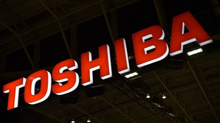 Возобновление работы заводов Toshiba и Samsung поможет уменьшить дефицит чипов