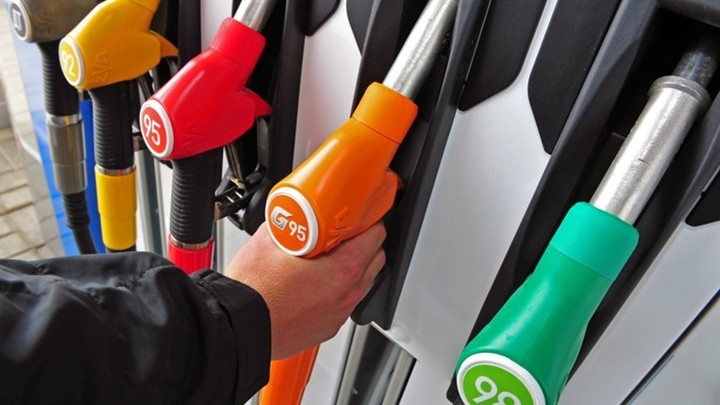 Новак: правительство не допустит роста цен на бензин выше инфляции