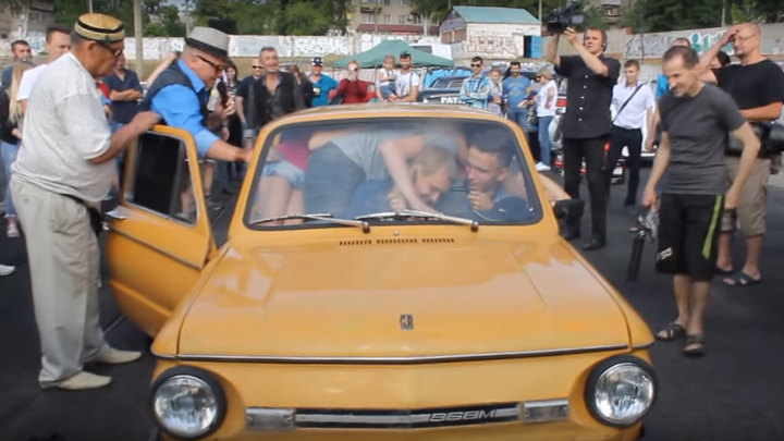 В России появится новая модель авто по цене менее миллиона рублей