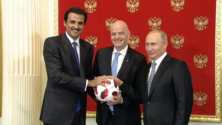 Путин передал Катару мяч полномочий на проведение ЧМ-2022