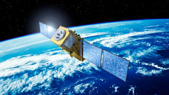 "Роскосмос" построит заводы для выпуска сотен спутников в год