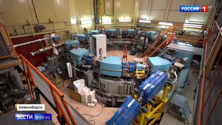 Погоня за частицей Бога: новосибирские физики модернизируют швейцарский коллайдер