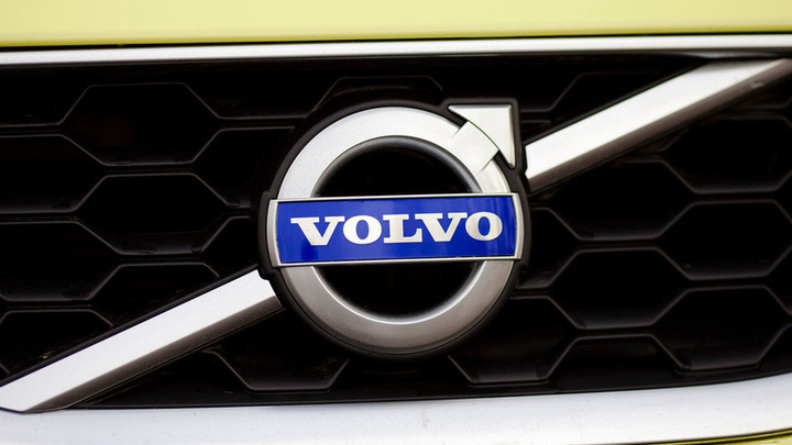 Volvo Cars приостанавливает производство в Швеции