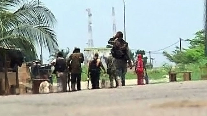 В столице идут ожесточенные столкновения