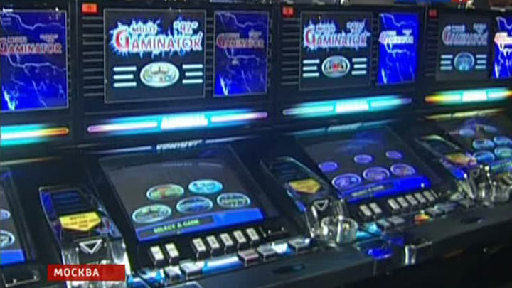 Московская милиция разоблачила подпольное казино в центре столицы. Оно находилось в подвале по соседству с ночным клубом "Рай"