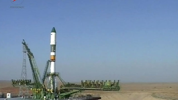 Это первая с 1978 года неудача для этой модификации грузовых "Союзов". Последнее время ракетоносители с "Прогрессами" исправно доставляли необходимые грузы на орбиту - надежность почти стопроцентная, и этот запуск должен был пройти как обычно, штатно.