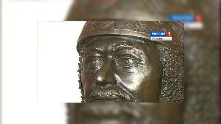 Памятник князю олегу рязанскому в рязани фото
