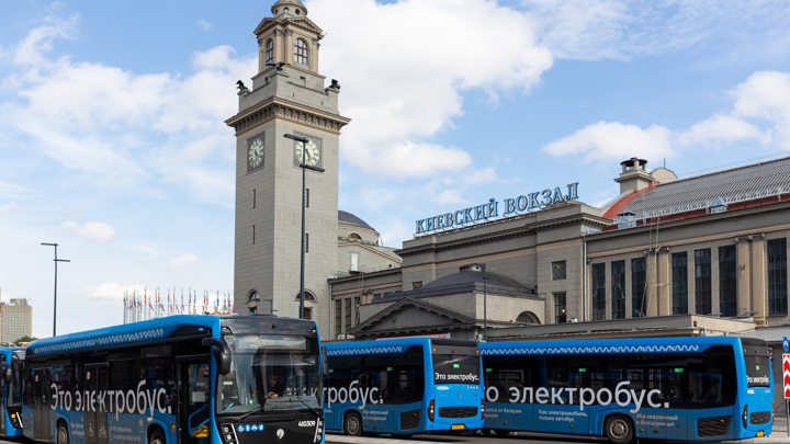 "Россети" установят зарядные станции для электробусов в Новой Москве