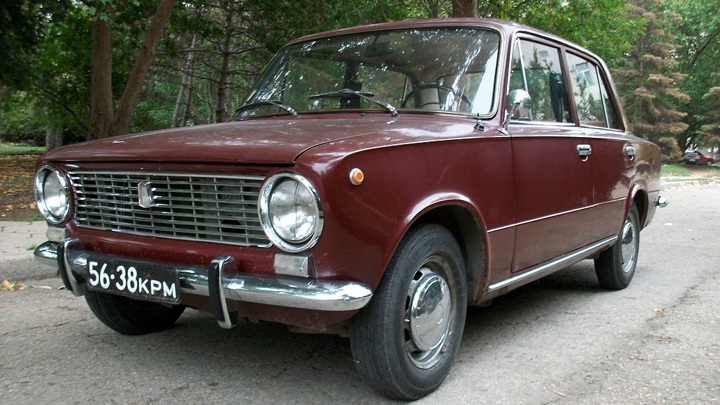 5 вещей, которые воровали с машин в СССР
