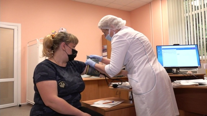В Крыму наращивают темпы вакцинации от коронавируса. Новости на "России 24"