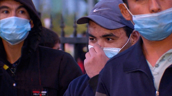 Жители Путилкова просят навести порядок с иностранцами. Вести в 20:00