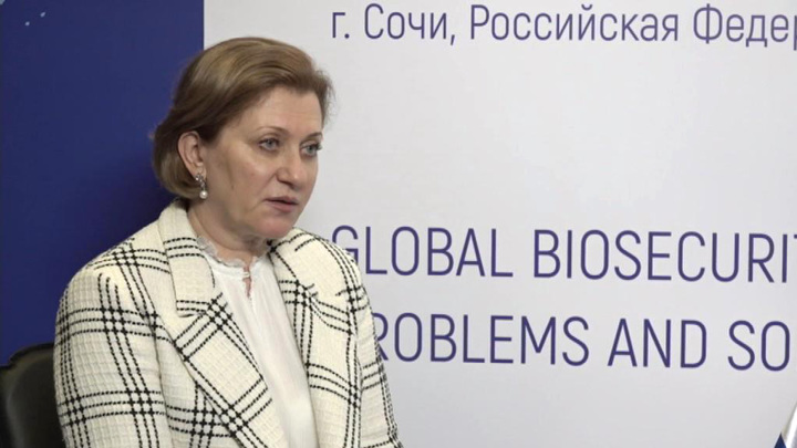 Попова: ограничения, введенные в регионах, адекватны сложившейся ситуации. Интервью на "России 24"