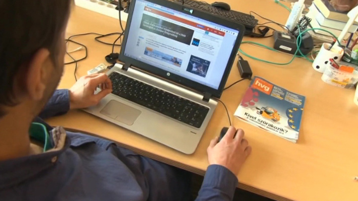 Шпионская программа Pegasus могла следить за президентом Франции и королем Марокко. Новости на "России 24"