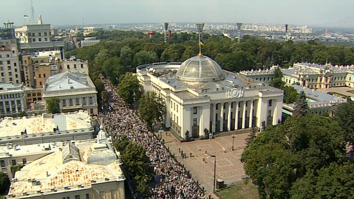Крестный ход в Киеве напомнил о единстве, которое власти ...