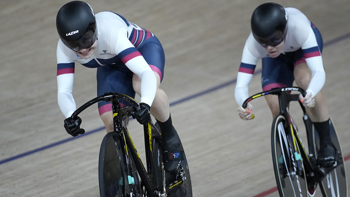 ОИ-2020: Войнова и Шмелёва завоевали бронзу в командном спринте на велотреке