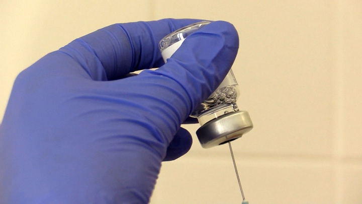 "Спутник V" стал первой антиковидной вакциной с доказанной эффективностью у больных с ВИЧ