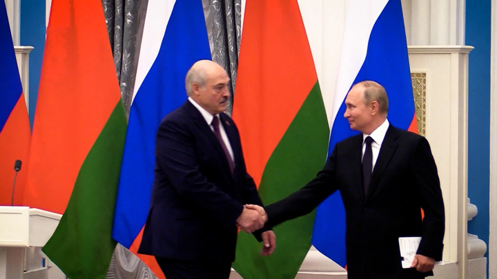 Посещение белоруссии. СНГ Содружество Путин Лукашенко. Путин Лукашенко и Зеленский. Лукашенко и Путин посетят Таджикистан. Путин Лукашенко 9 сентября.