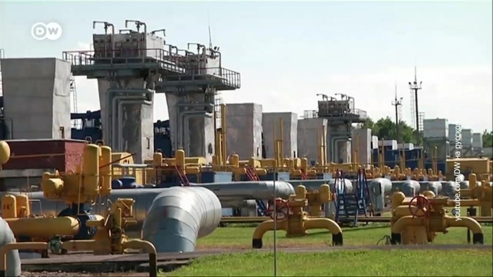 "Газпром" заявил о возможном прекращении поставок газа в Молдавию