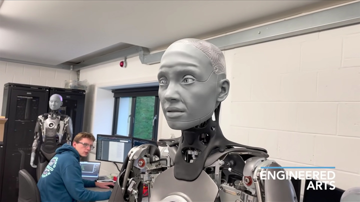Создан робот-гуманоид, пугающий сверхреалистичной мимикой