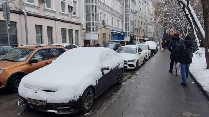 Кому парковка бесплатна: Москва повысит тарифы для центра