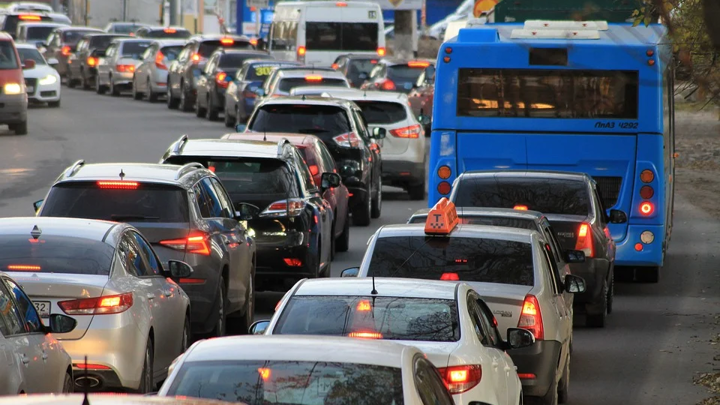 Налог на автомобили с газом уменьшили в Липецкой области