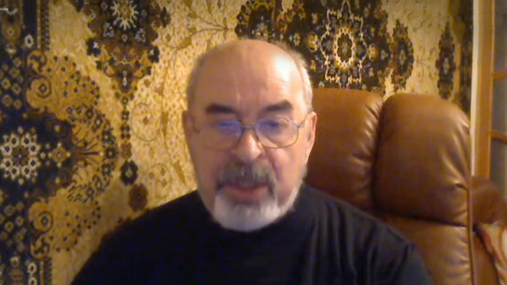 Военный обозреватель: мятежники действуют по известному революционному принципу. Интервью на "России 24"