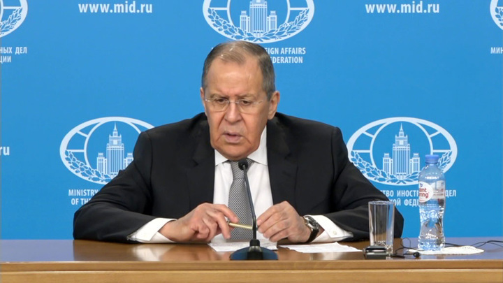 Лавров: Москва надеется, что Берлин повлияет на Киев для выполнения минских соглашений