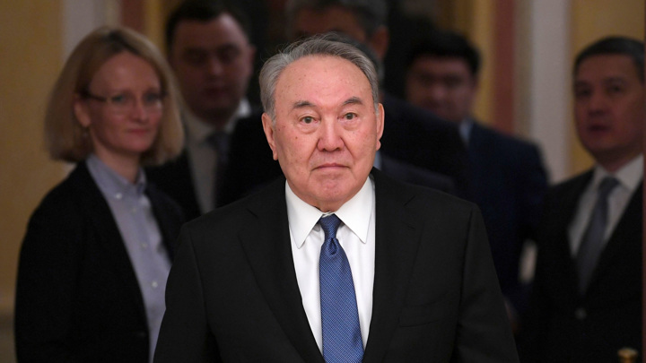 Назарбаева могут лишить неприкосновенности