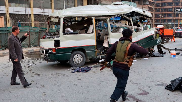 В Афганистане взорван микроавтобус: семь человек погибли