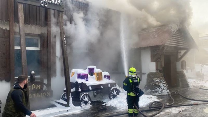 Пожарные ликвидировали открытое горение в ресторане в Подмосковье