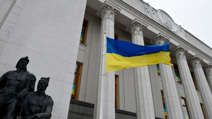 Володин: Украина – государство-банкрот, потерявшее суверенитет