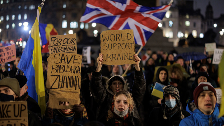 Волна русофобии в Великобритании может привести к "культуре отмены"