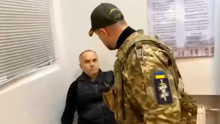 Допрос украинца. Задержан депутат Украины.