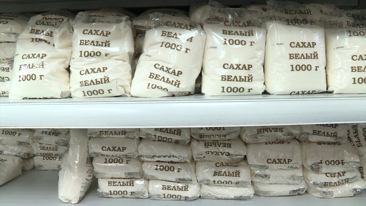 ФАС: "Пятерочка" и "Магнит" создали ажиотажный спрос на сахар
