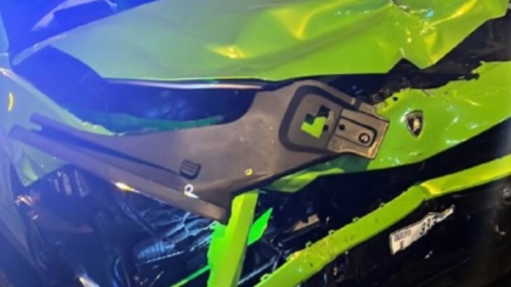 Попавший в ДТП в Дубае рэпер Элджей показал разбитую Lamborghini