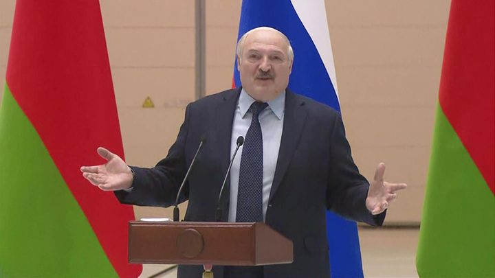 Лукашенко: еще немного времени, и мир начнет голодать