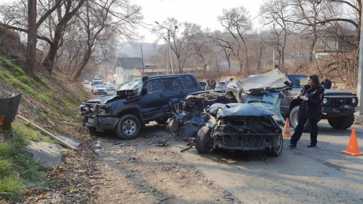 Страшная авария в Приморье: пассажир в коме, водитель травмирован